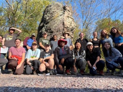 Thomas field trip endowment expands opportunities for geology&nbsp;students
